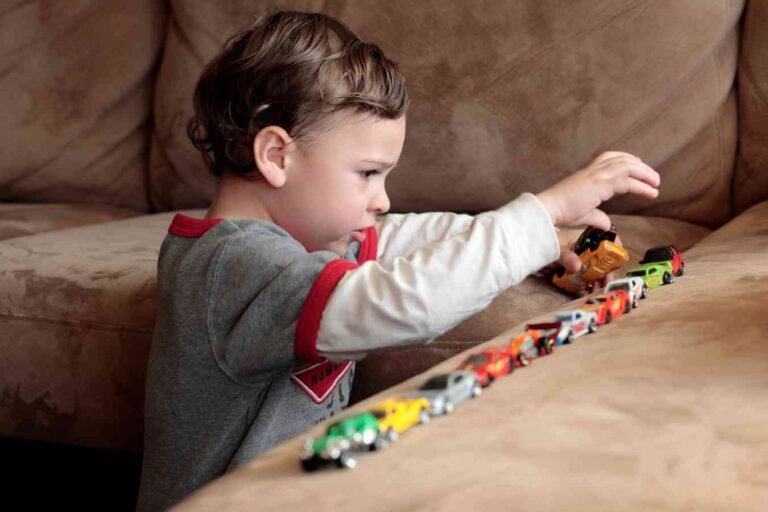 Autisme: què implica en el meu infant i com conviure-hi dia a dia. Part 1