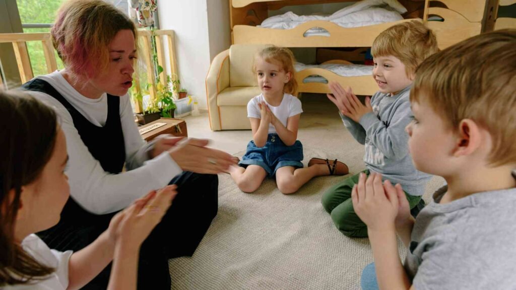 El Poder del Moviment Rítmic: Una Estratègia per Estimular el Llenguatge i l'Atenció a Infants amb Necessitats Educatives Especials