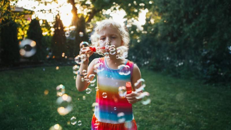 7 Activitats d'Estiu per a Nens amb Autisme i Dificultats de Comunicació